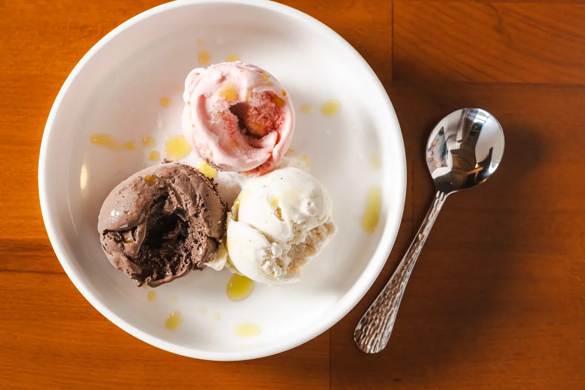 The Italian Digestivo: A Proper Way to End the Meal 3 Gelato: chocolate, strawberry and vanilla with olive oil, seen from above, at Capriciano Osteria